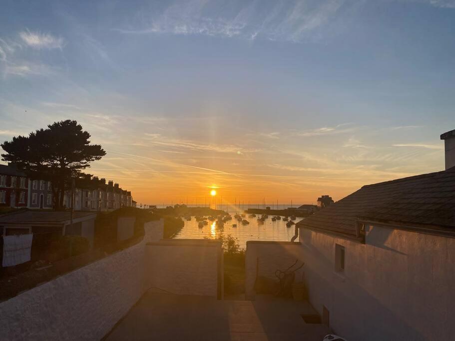 Vila Aberaeron Island House - Panoramic Harbour Views Exteriér fotografie